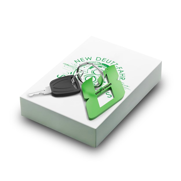 Image de Porte-clés NEW DEUTZ-FAHR nouvelle Série 8 par GFG Style